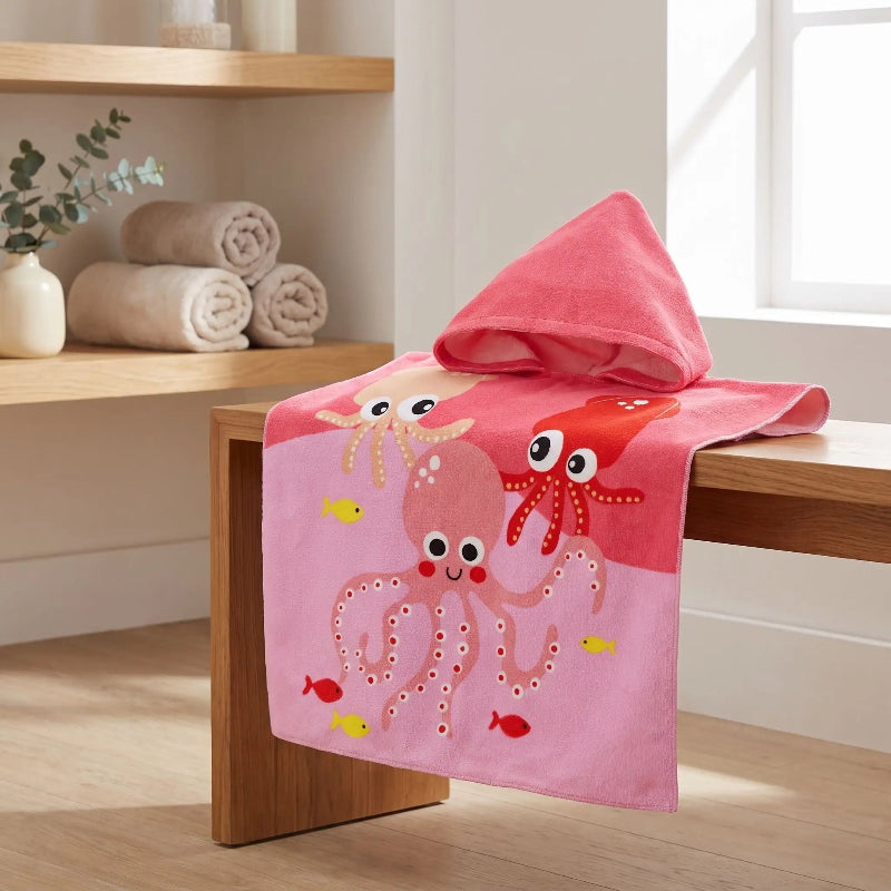 Cape de bain pour bebe. Belle cape de bain pour bebe