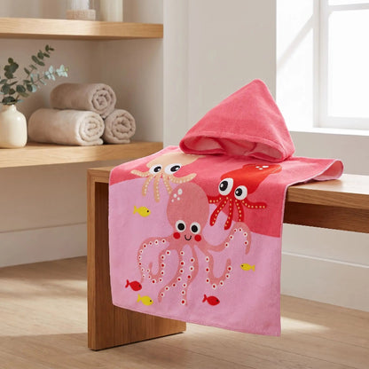 Cape de bain pour bebe. Belle cape de bain pour bebe